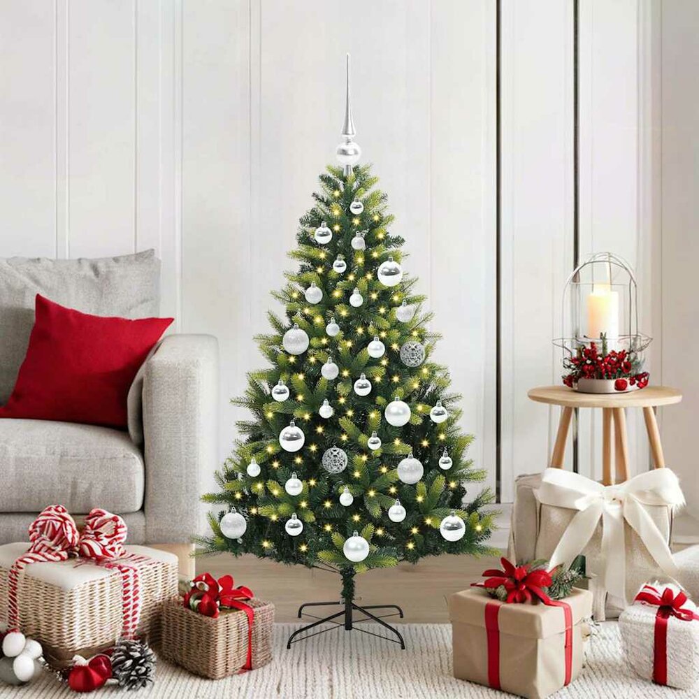 Kant en klare sfeervolle kunstkerstboom met lampjes en zilveren ballen