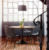 Eettafel Paton rond 120cm walnoten hout met zwarte voet