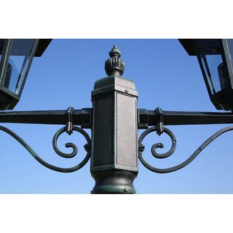 Meubelen-Online - Tuinlamp lantaarn Preston 2-arms 215 cm donkergroen