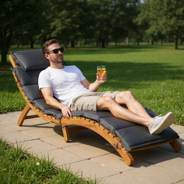 Ligstoel Masto met kussen massief acaciahout donkergrijs